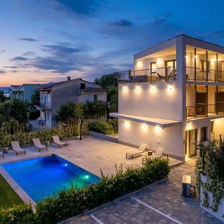 Apartmani Vila Mara M 1 Heated Pool Omišalj Extérieur photo