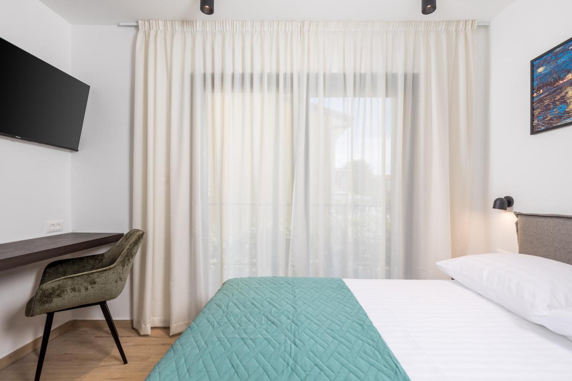 Apartmani Vila Mara M 1 Heated Pool Omišalj Extérieur photo
