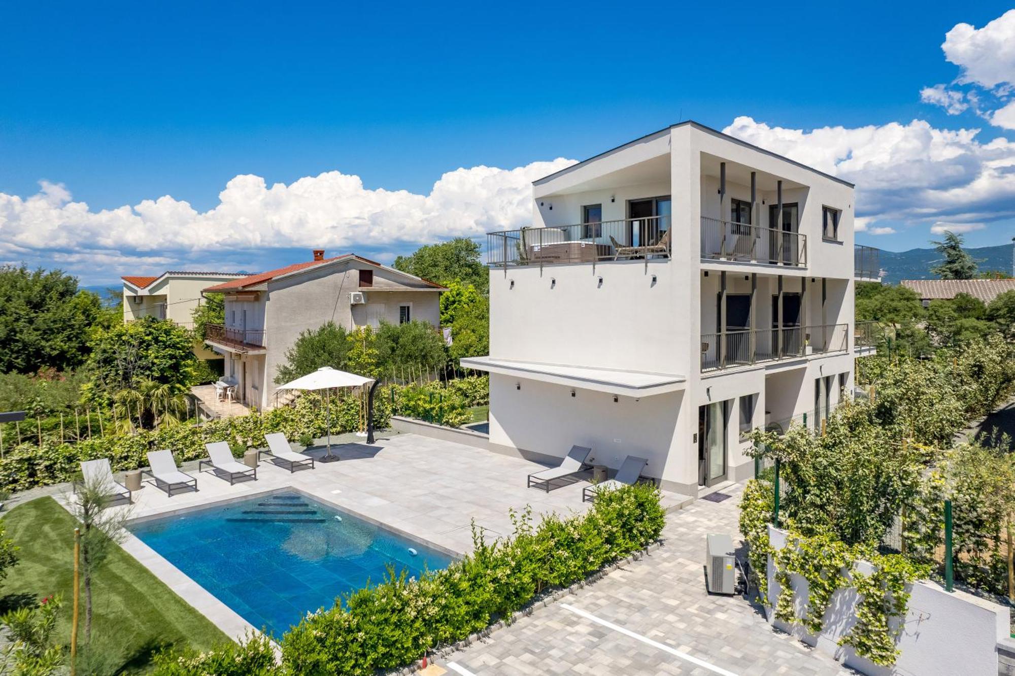 Apartmani Vila Mara M 1 Heated Pool Omišalj Extérieur photo